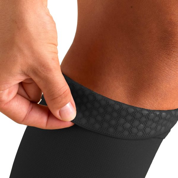 20-30 mmHg Compression Stockings for Men and Women, Thigh High Length, Dot Top, Closed Toe - Image 3